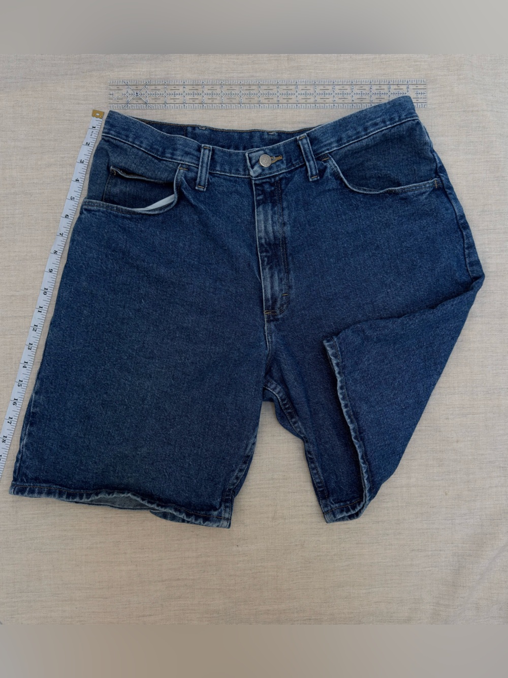 Vintage late 90s Wrangler Hero denim jorts / jean shorts